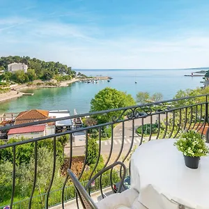 https://apartment-jelka-krk.primorje-gorskikotar.com