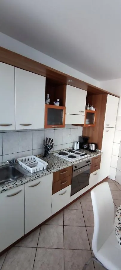 Apartment Lorena Kastelir