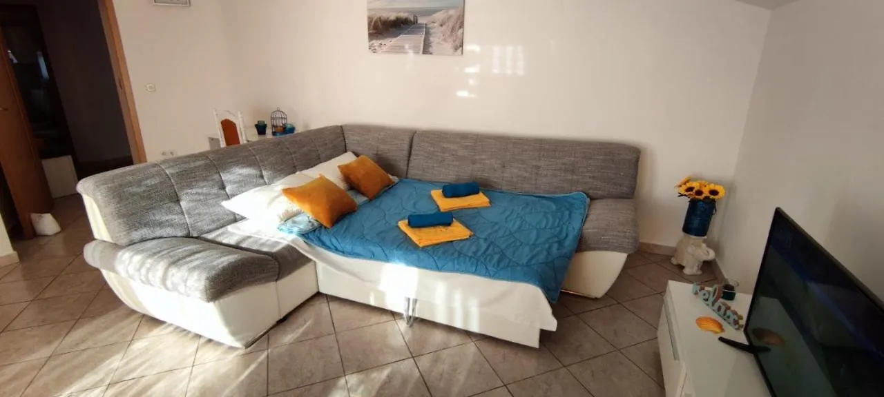 Apartment Lorena Kastelir
